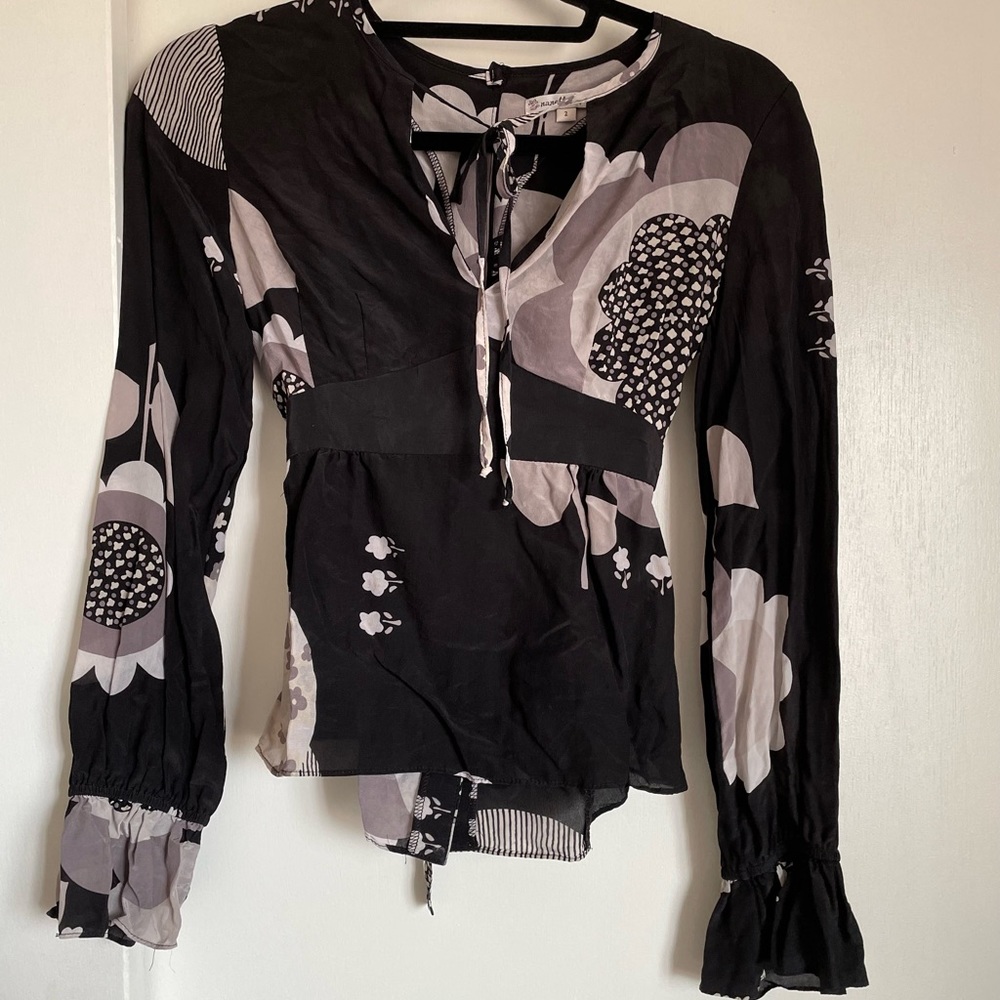 Long sleeve blouse